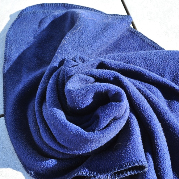 Thin Travel Blanket Lightweight Navy Blue - Picture 6 of 8